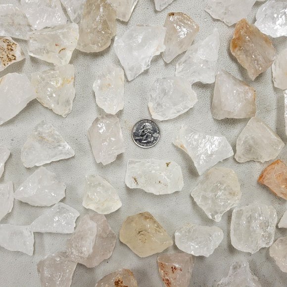 1 LB Raw Clear Quartz Crystals Bulk from Madagascar Wholesale Natural Gemstones - Picture 2 of 4